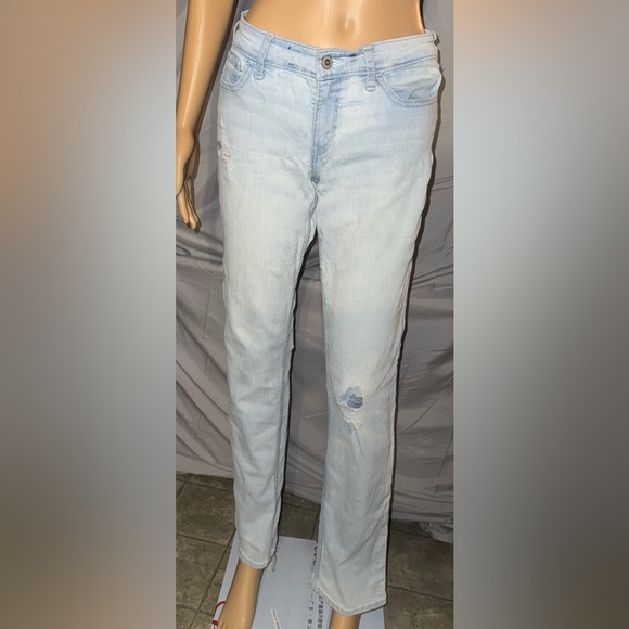 Hollister Denim - Hollister Women's Light Wash Straight Leg Jeans